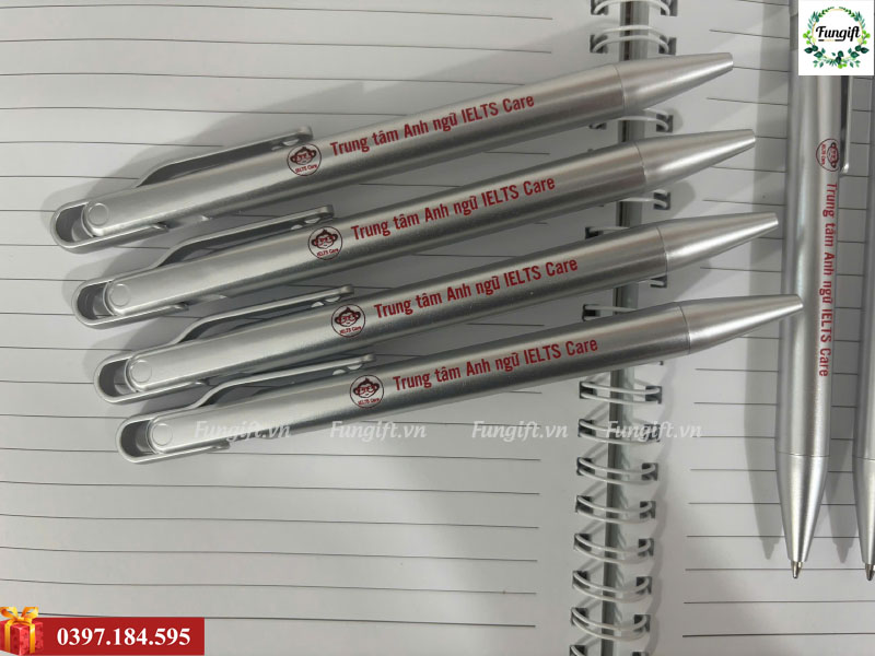 Bút bi quà tặng học sinh