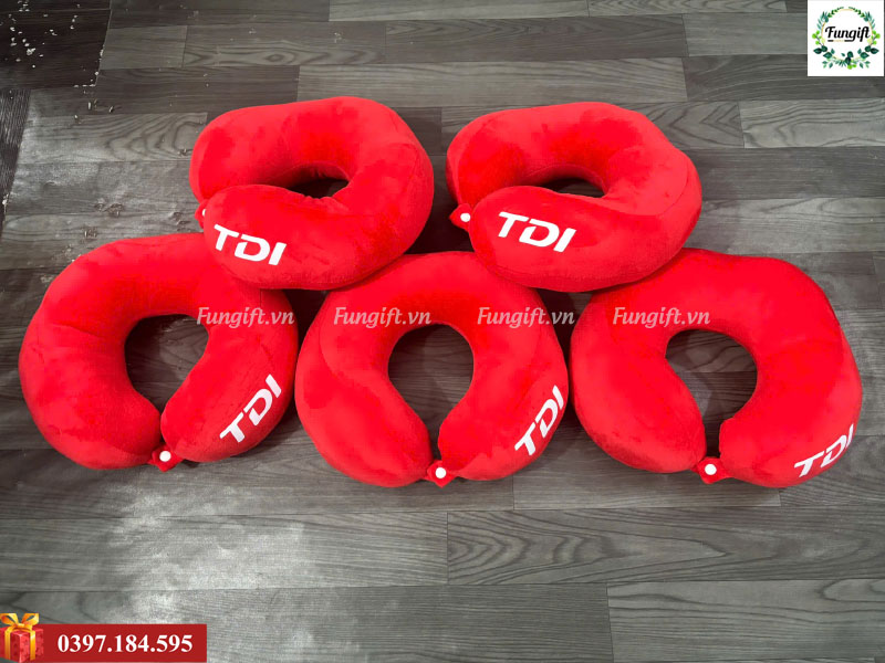 Gối kê cổ chữ U in logo theo yêu cầu
