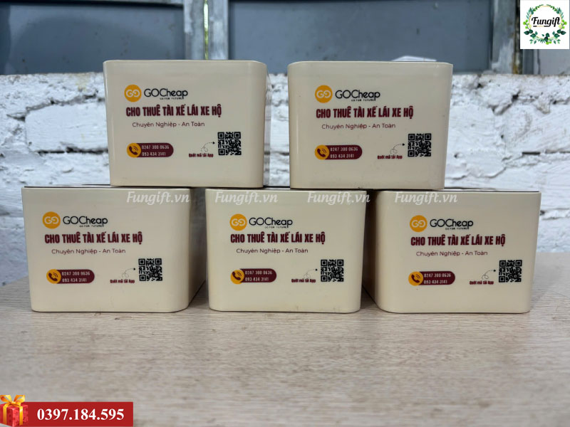 Hộp đựng giấy ăn in logo theo yêu cầu làm quà tặng