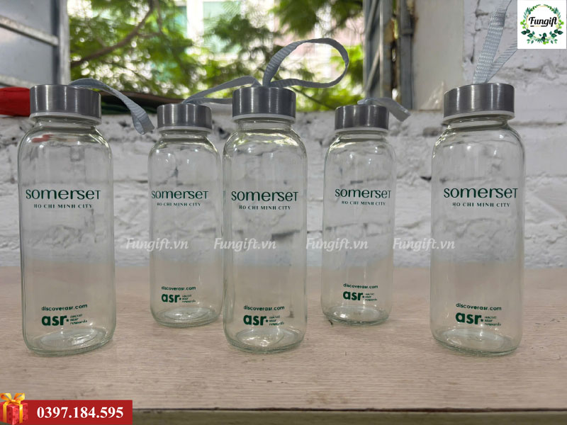 Quà tặng doanh nghiệp bình nước in logo