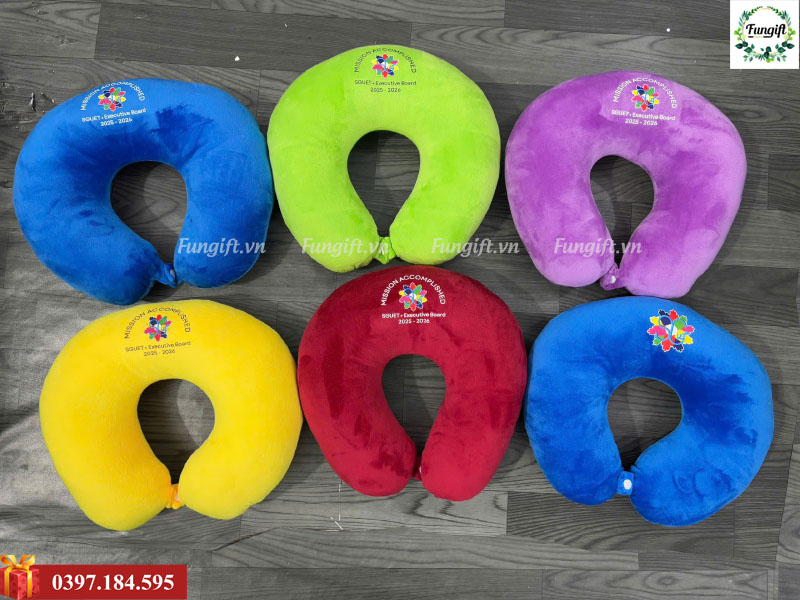 Quà tặng gối chữ U