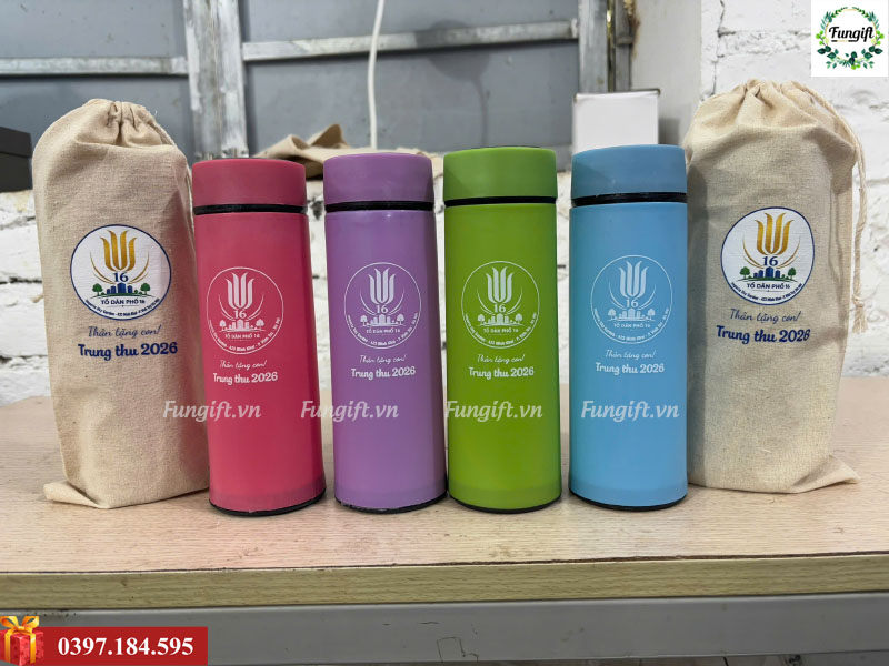 Dịch vụ in gia công bình nước kèm túi