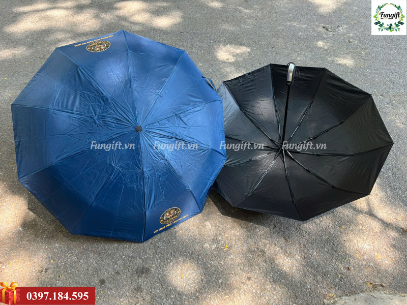 Mẫu ô dù gấp gọn in tại xưởng