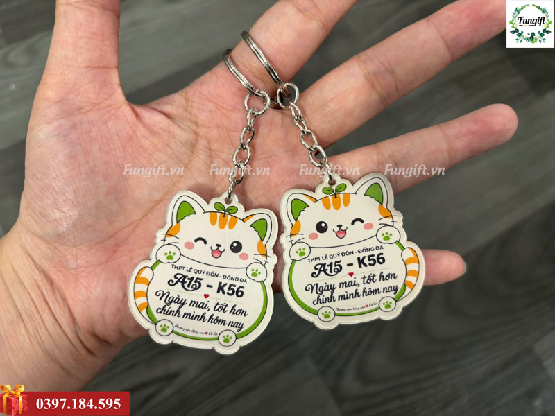 Móc khoá mica sản xuất theo yêu cầu giá xưởng