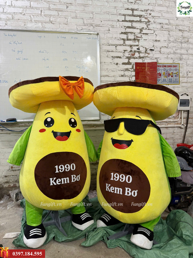 Gấu mascot trưng bày cửa hàng