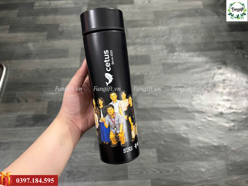 Xưởng in UV lên bình nước theo yêu cầu