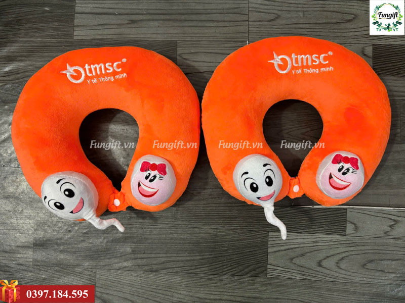 Xưởng may gối cổ chữ U in logo