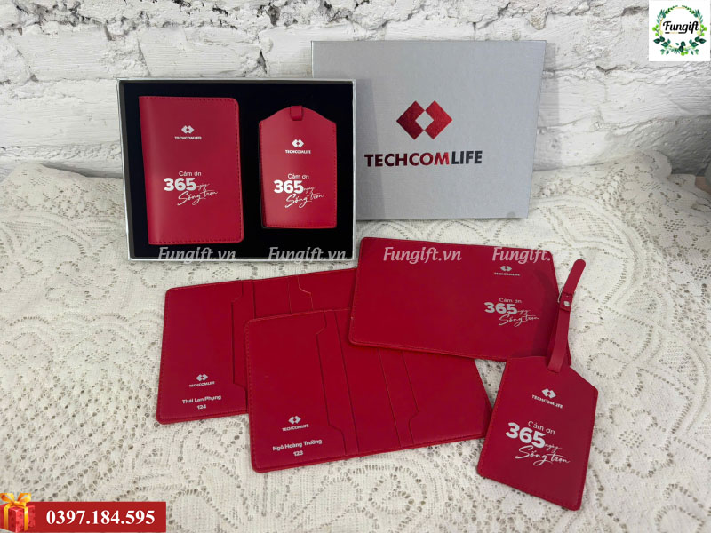 Bộ đôi thẻ tag hành lý và ví passport in logo