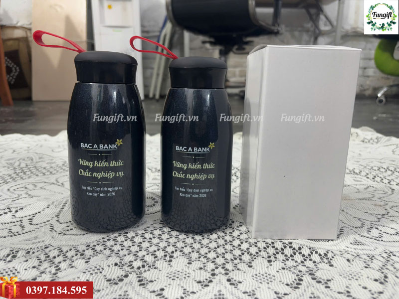 In logo lên bình giữ nhiệt