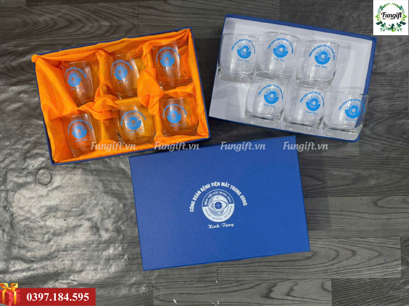 In ly thuỷ tinh theo yêu cầu