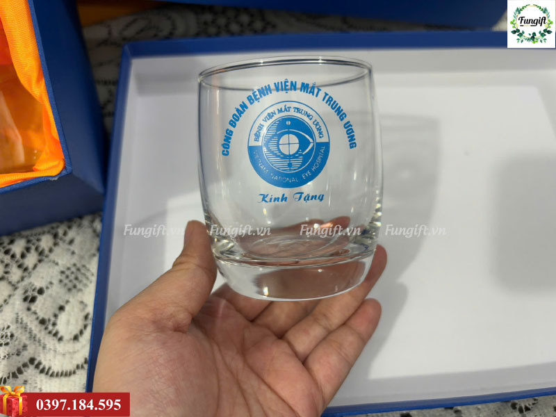Ly thuỷ tinh, cốc thuỷ tinh in logo số lượng lớn
