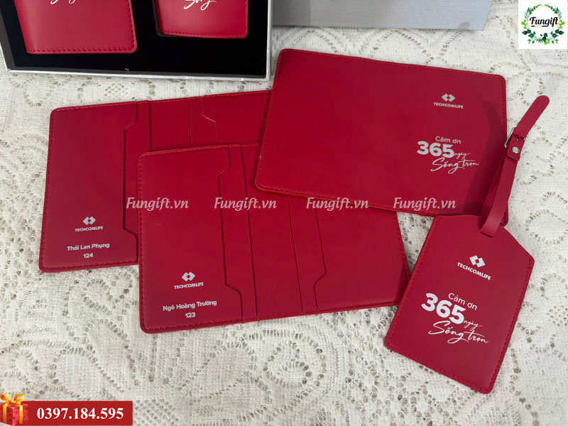 Set quà ví đựng passport và thẻ treo hành lý